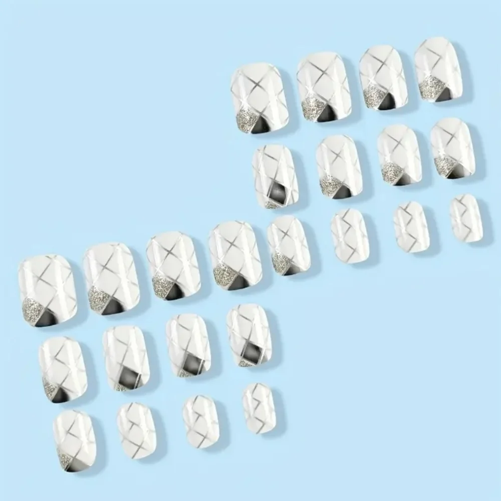 24 Pieces Fake Press On Nails